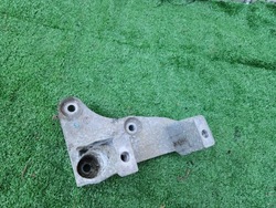 Лапи кронштейн коробки peugeot 508 citroen c5 фото №1