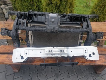 Pas переднє радіаторів балка ford transit mk8 фото №1