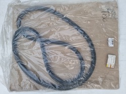 Skoda scala прокладка дверь левый зад фото №1