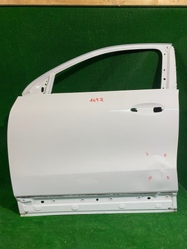 Дверь левая передние mercedes gla w247 фото №1