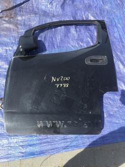 Nissan nv200 09-19 дверь левая перед фото №1