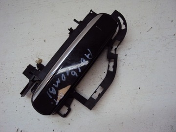 Ручка двері праві зад audi a6 c6 універсал 2004-2011 фото №1