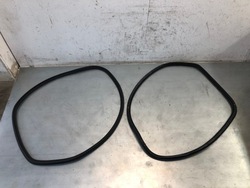 Audi a3 8v прокладка двері задніх 8v4833721b фото №1