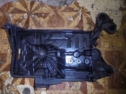 Audi a3 8y 2.0 tdi основание акумулятора фото №1