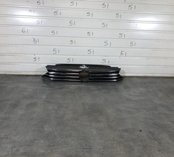 Vw passat b8 2014- решітка радіатора решітка бампер перед переднє 3g0853653 фото №1