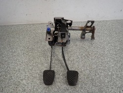 Subaru forester iii sh 2.0d 09- педалі гальма зчеплення фото №1