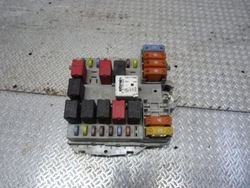 Коробка запобіжників 51738102 croma 1.9 jtd фото №1