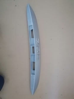 Планка накладка держатель крышки renault zoe 848108242r фото №1