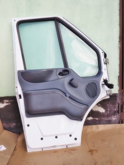 Transit 2006-13 боковина обшивка оббивка двері ліві перед передні гарний фото №1