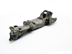 Лапи двигуна 2.0 8v octavia golf iv new beetle фото №1