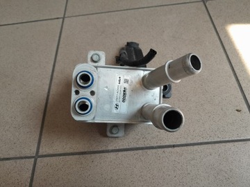 Kia niro ii радіаторів масла радіатор 25671ao000 фото №1