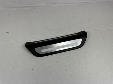 Q3 8u рестайлинг накладка пороговая правая зад 8u0853376 фото №1