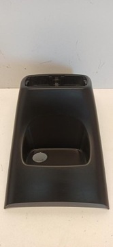 Volvo xc40 рамка туннеля зад 31469030 фото №1