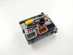 Модуль bsm коробка запобіжників peugeot citroen 9666700480 r05 фото №1