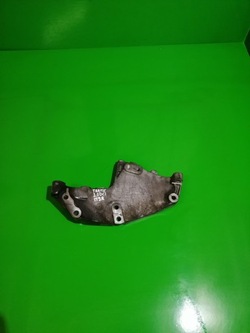 Лапи двигуна кронштейн 2.0dci m9r trafic vivaro фото №1