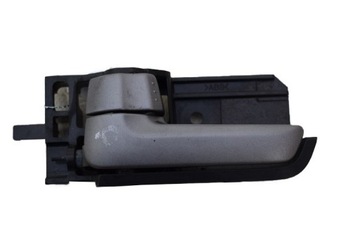 Ручка внутренняя левая перед suzuki swift iii 05r фото №1