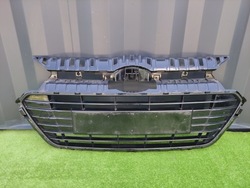 Hyundai i20 ii 14- решітка решітка радіатора бампера перед фото №1