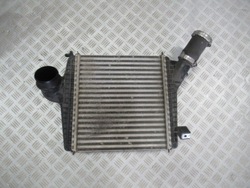 Радіаторів інтеркулер audi q7 ii 4m0145804aq фото №1