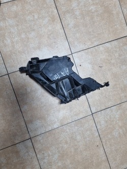 Ползун бампера перед правые audi a7 s7 rs7 4g8 4g8807284c фото №1