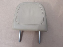 Підголівник лівий зад vw golf v шкіра фото №1