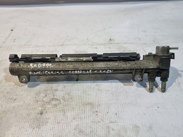 Планка впрыскивающий оригинальный номер 036133319am seat cordoba i 1.4 16v фото №1