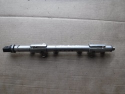 Планка впрыскивающий 1.2 1.4 tsi vw audi skoda 04e133320d фото №1