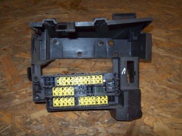 Citroen xsara picasso коробка запобіжників фото №1