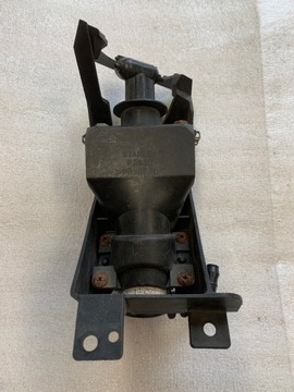 Розпилювач фара mazda3 bm лівий bp4r-5182y фото №1