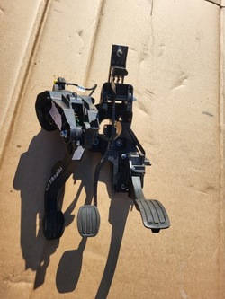 Traveller педаль педалі комплект 9833570080 фото №1