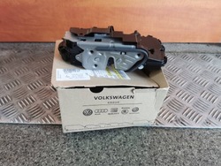 Замок двері лівий зад skoda supebr iii оригінальний номер 5ta839015aa фото №1