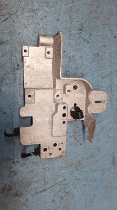 Лапи крепление volvo s60 v60 xc70 2.4 d5 31319292 фото №1