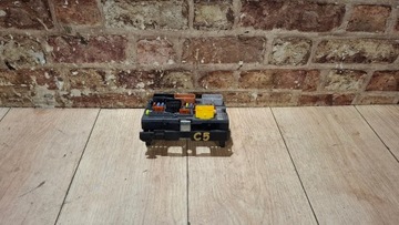 Коробка запобіжників 9667044980 citroen c5 iii фото №1