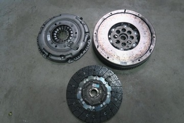 Ford focus mk4 2.0 ecoblue комплектні зчеплення колесо двомасовий фото №1