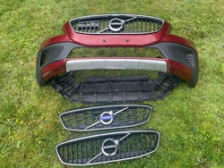 Volvo v40 cc бампер переднє cross фото №1