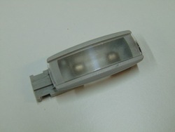 Лампа освітлення кабіни vw golf v 1k0947109 фото №1