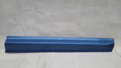 Volvo xc60 ii планка двері права перед оригінал. фото №1