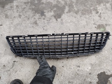 Решітка бампера решітка радіатора перед opel vectra c signum 13182906 фото №1