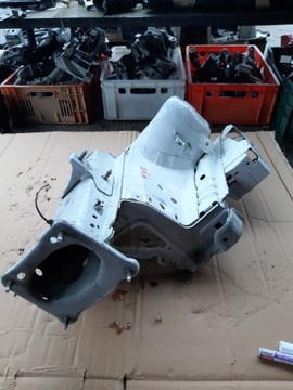 Чверть лонжерон ліва перед kuga фото №1