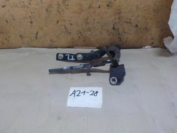 Audi a2 петли крышки багажника 8z0827300a фото №1