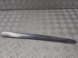 Планка дверь левая перед audi a6 c6 2.0 tdi 4f0867409 фото №1