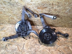 Alfa romeo stelvio 4x4 ніжка поворотна опора права ліва фото №1