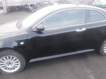 Дверь левый перед alfa romeo gt фото №1