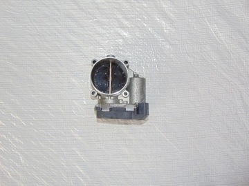 Vw passat b8 дросельна заслінка 2,0 tdi 06e133062c фото №1