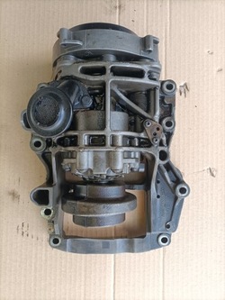 Насос масла vw 1.4 tdi cut cus вали balansujące 04b145208g фото №1