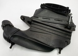 Корпус фільтра повітря mercedes glk x204 3.0 cdi фото №1