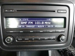 Радіо заводські skoda roomster 5j0035161g радіопрогравач фото №1