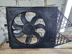 Вентилятор радіатор vw polo v 5 6r 1.2tfsi 6r0121207q фото №1