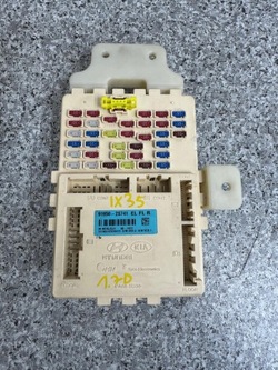 Коробка запобіжників bsi hyundai ix35 2010-2015 91950-2s741 1.7 crdi фото №1