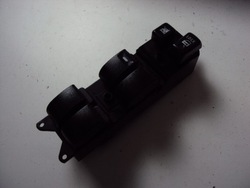 Панель стекло левый перед citroen c4 aircross 13 r фото №1