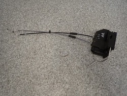 Hyundai i10 07-13 замок двері задній праві фото №1